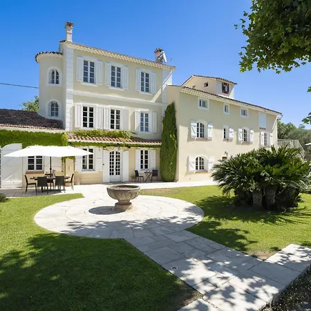 Domaine des Fleurs - 8 bedroom estate with private tennis court-2